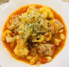 豚肉とカリフラワーの大豆トマト煮